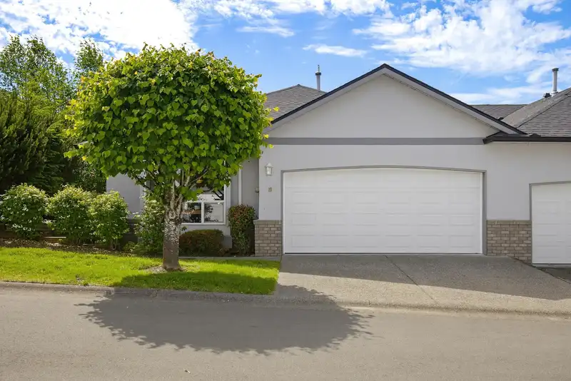 10 3902 LATIMER STREET - photo 2 of 40