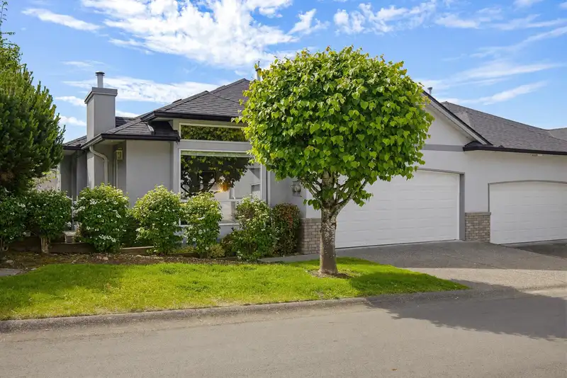 10 3902 LATIMER STREET - photo 3 of 40