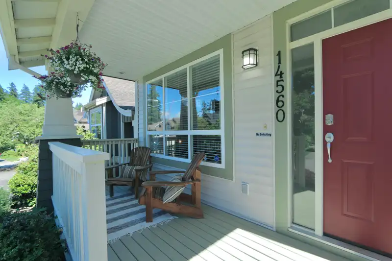 14560 33B AVENUE - photo 2 of 37