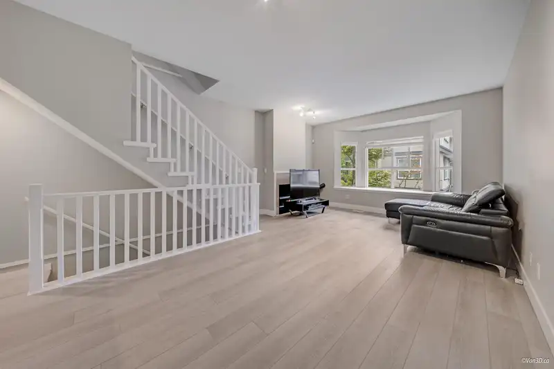3 7833 HEATHER STREET - photo 3 of 18