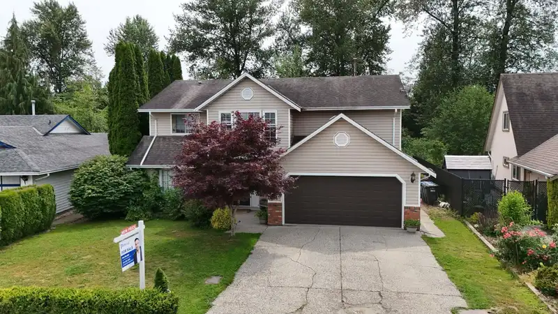 31002 CREEKSIDE DRIVE - photo 3 of 35