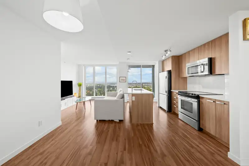 3609 13325 102A AVENUE - photo 4 of 30