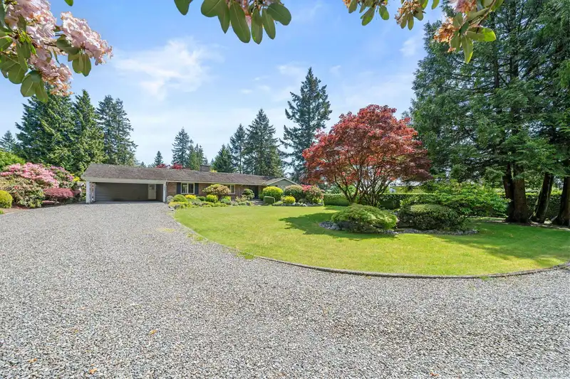 1488 BERKLEY ROAD - photo 4 of 38