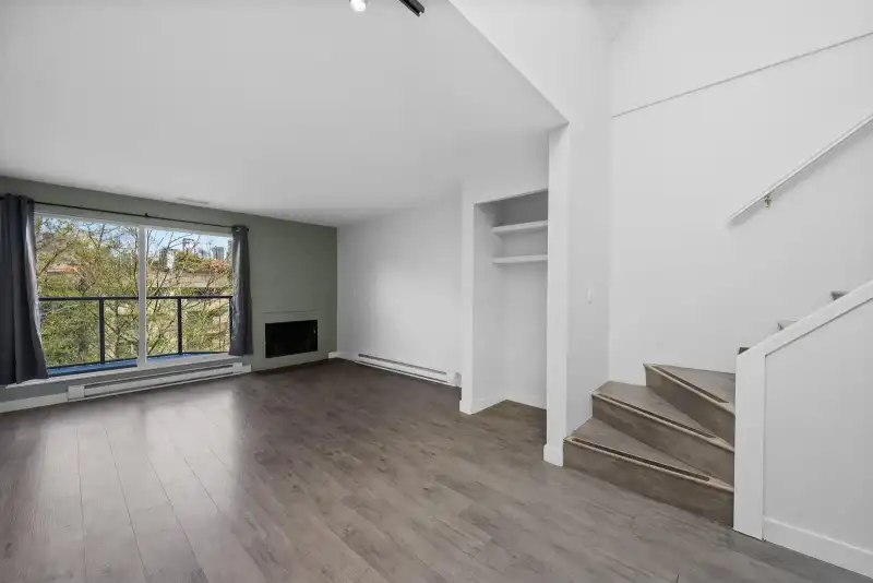3 1355 W 4TH AVENUE - photo 1 of 22