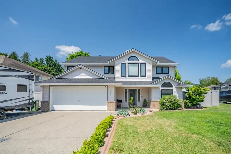 35065 KOOTENAY DRIVE - photo 1 of 40
