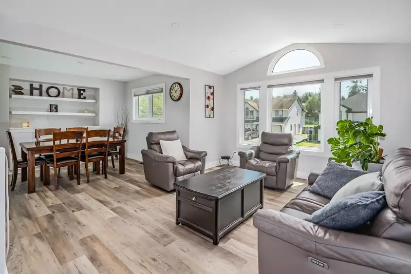 35065 KOOTENAY DRIVE - photo 3 of 40