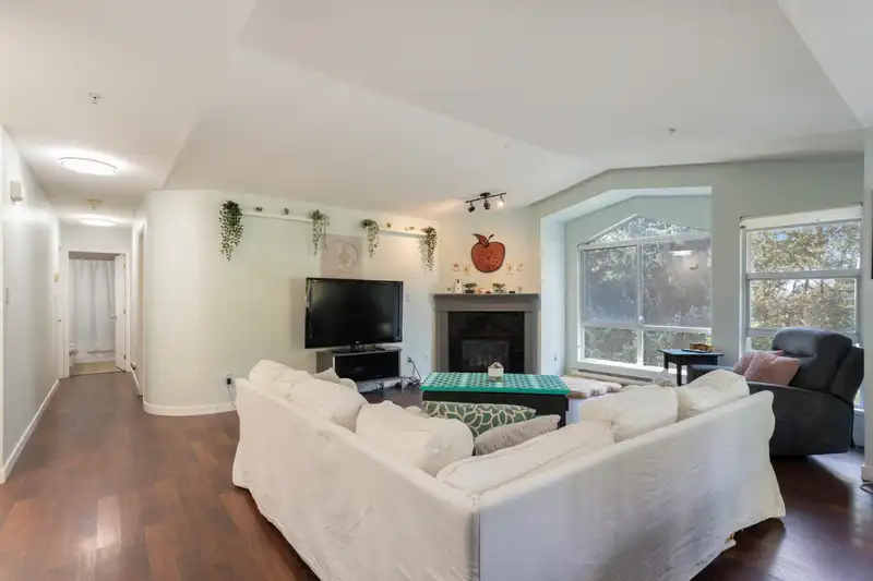 1103 O'FLAHERTY GATE - photo 2 of 25