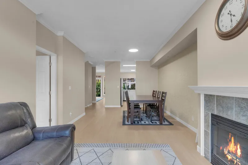 20 11860 RIVER ROAD - photo 3 of 25