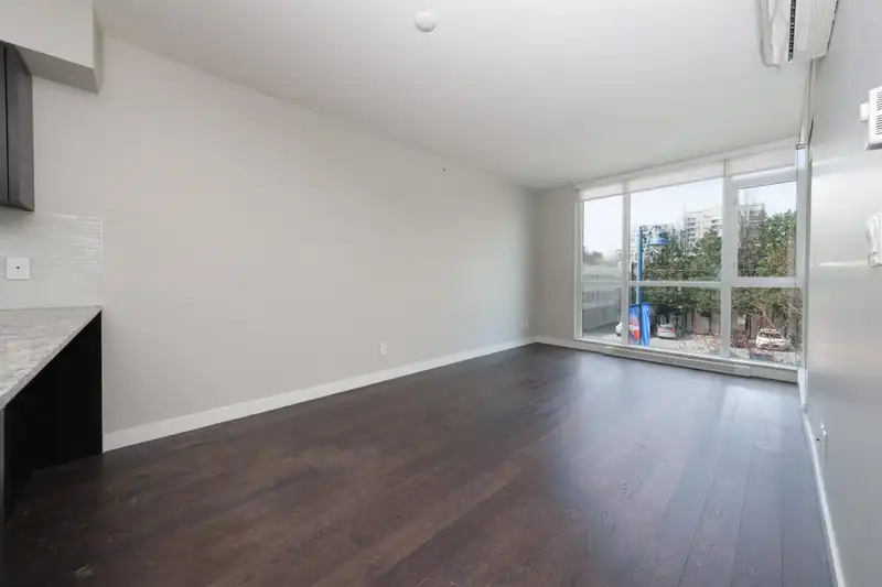 309 6180 COONEY ROAD - photo 2 of 30