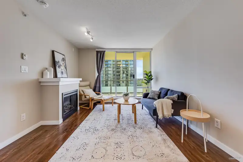 2201 9868 CAMERON STREET - photo 3 of 36