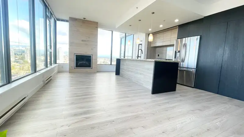 3003 7088 18TH AVENUE - photo 2 of 33