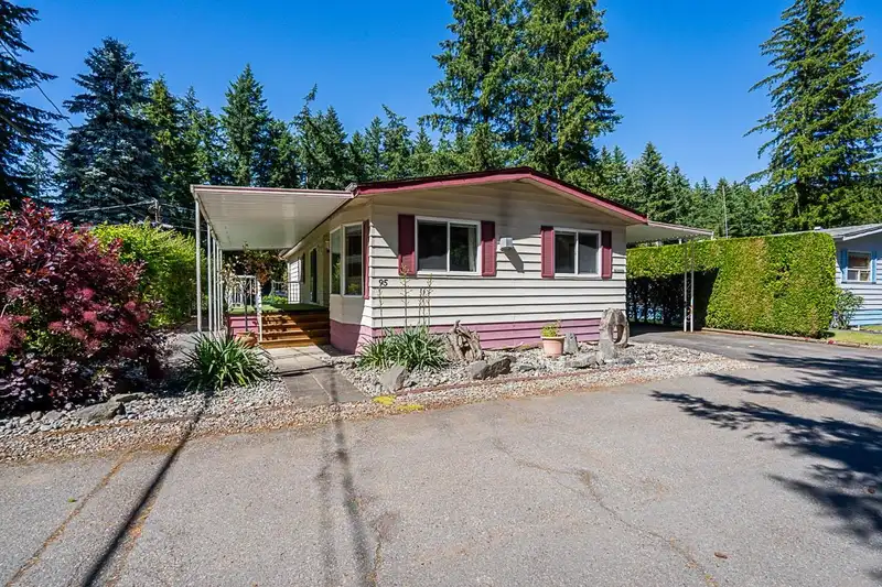 95 20071 24 AVENUE - photo 1 of 37