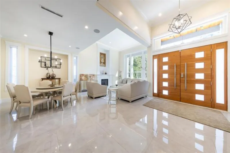 6971 WESTVIEW DRIVE - photo 2 of 25