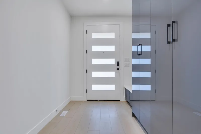 1680A MCKENZIE ROAD - photo 2 of 25