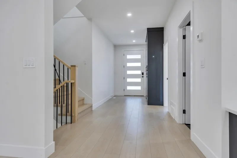 1680A MCKENZIE ROAD - photo 3 of 25