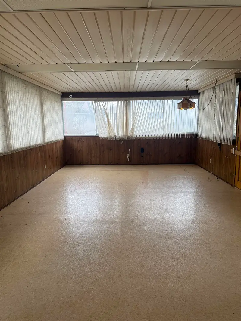 3281 E 46TH AVENUE - photo 4 of 18