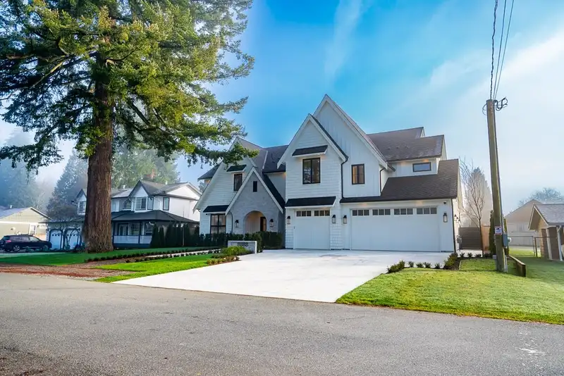 8888 HADDEN STREET - photo 3 of 40