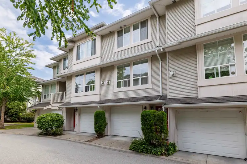 65 14952 58 AVENUE - photo 1 of 40
