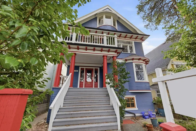 1758 VENABLES STREET - photo 2 of 25