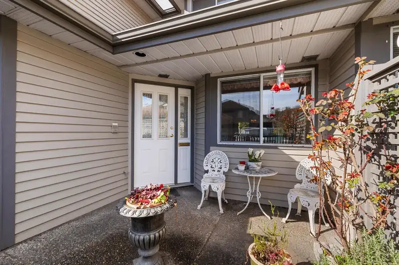 7 8111 FRANCIS ROAD - photo 2 of 21