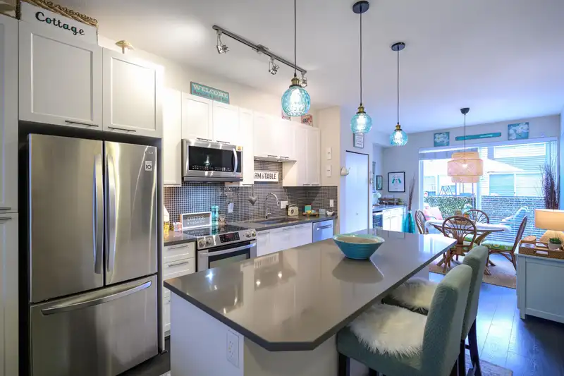 144 2228 162 STREET - photo 2 of 40