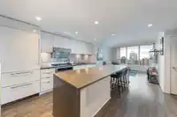 2805 5883 BARKER AVENUE - thumbnail 3