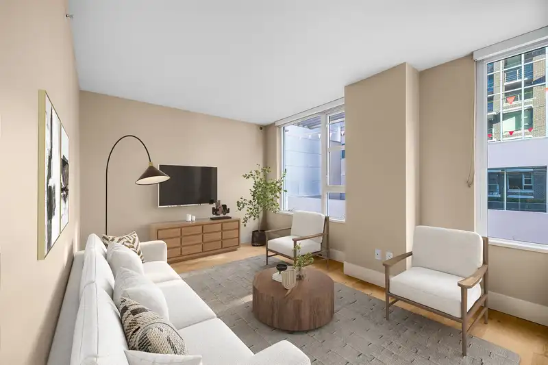 307 538 W 7TH AVENUE - photo 1 of 28