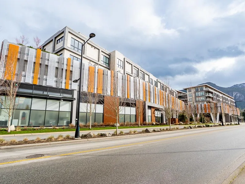 444 38362 BUCKLEY AVENUE - photo 1 of 25