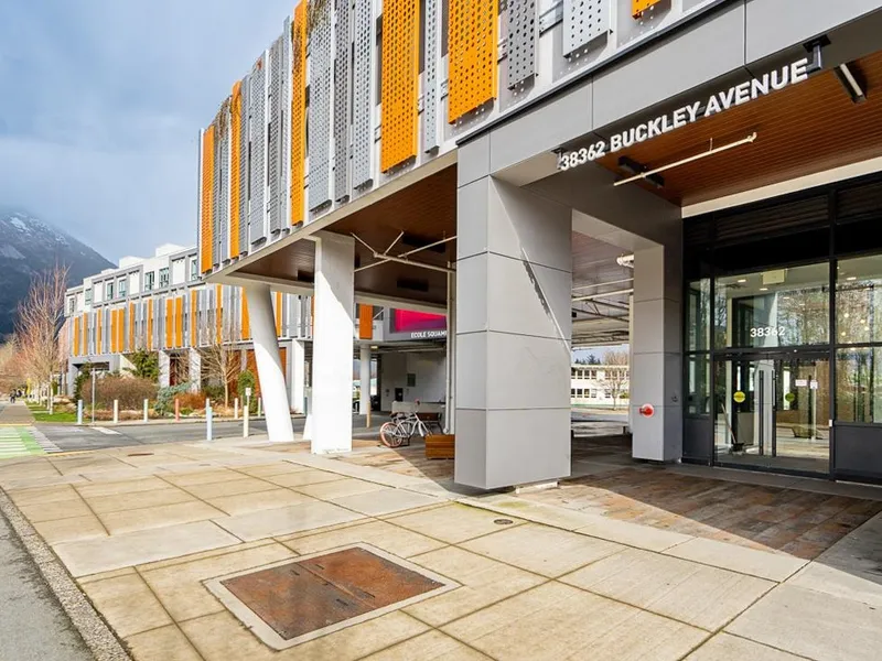 444 38362 BUCKLEY AVENUE - photo 2 of 25