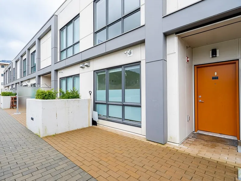 444 38362 BUCKLEY AVENUE - photo 4 of 25