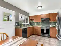 2578 E 15TH AVENUE - thumbnail 19