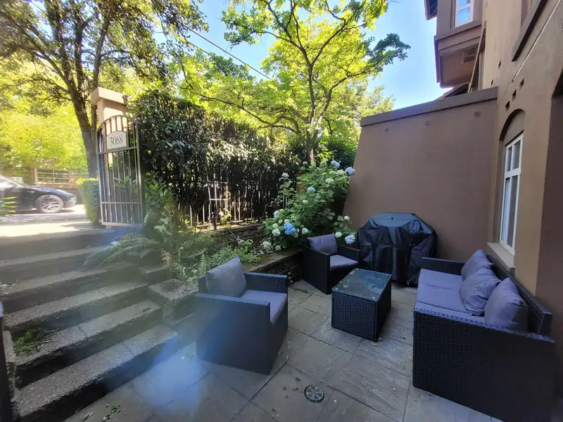 3068 W 4TH AVENUE - photo 3 of 15