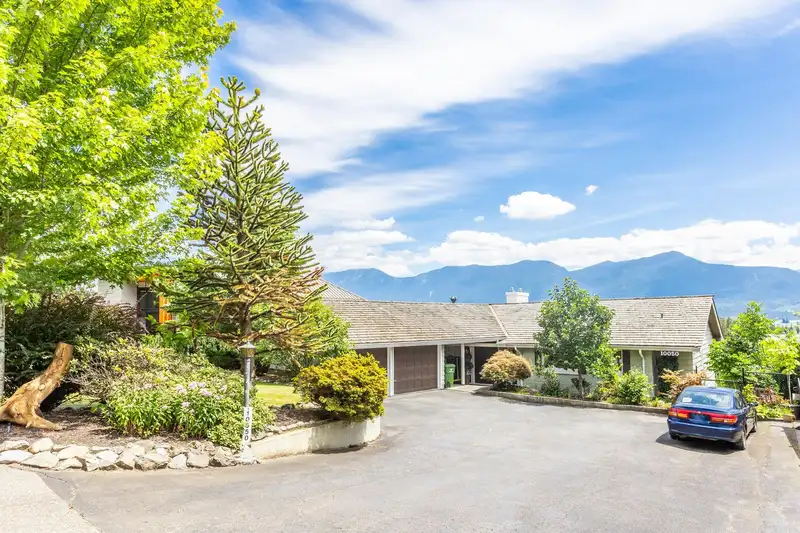 10050 TIMBERLINE PLACE - photo 1 of 40