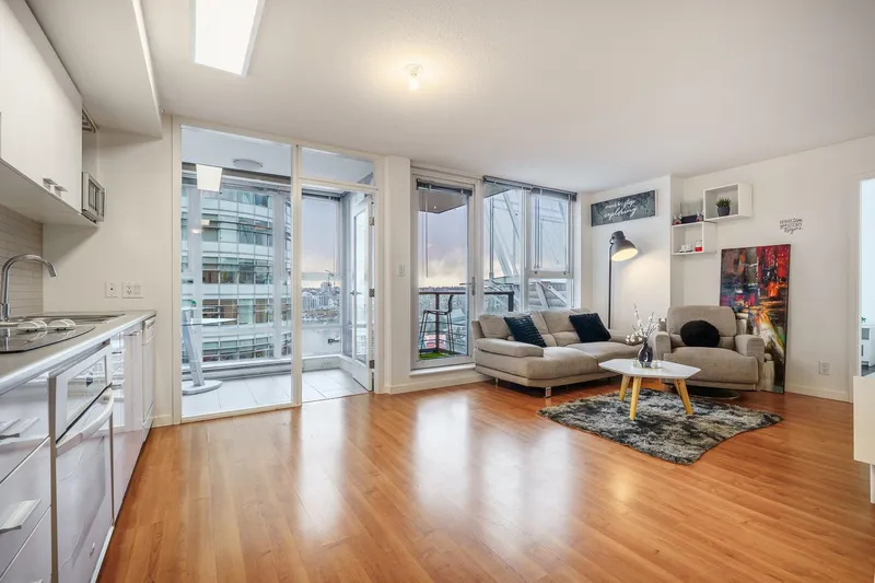 1209 111 W GEORGIA STREET - photo 3 of 25