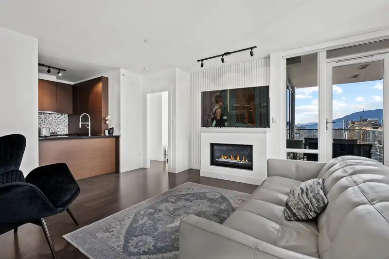 2504 565 SMITHE STREET - photo 3 of 40