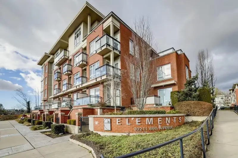C325 20211 66 AVENUE - photo 1 of 1