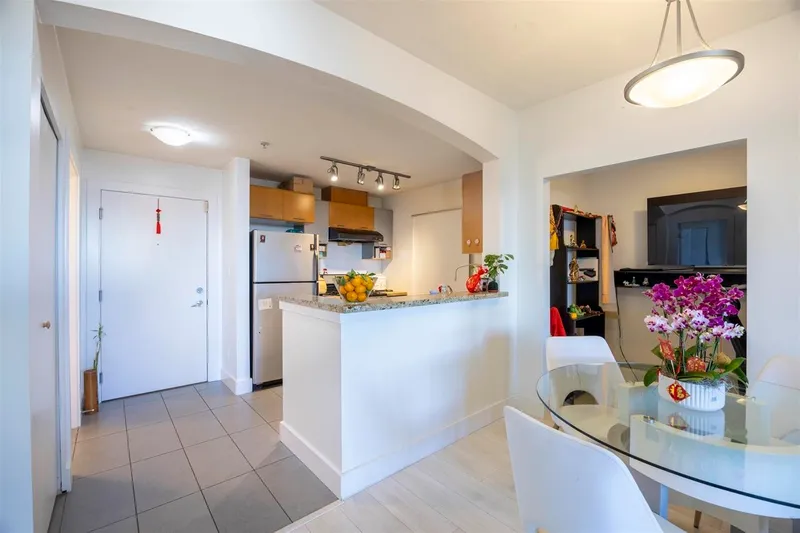 107 6033 KATSURA STREET - photo 2 of 15