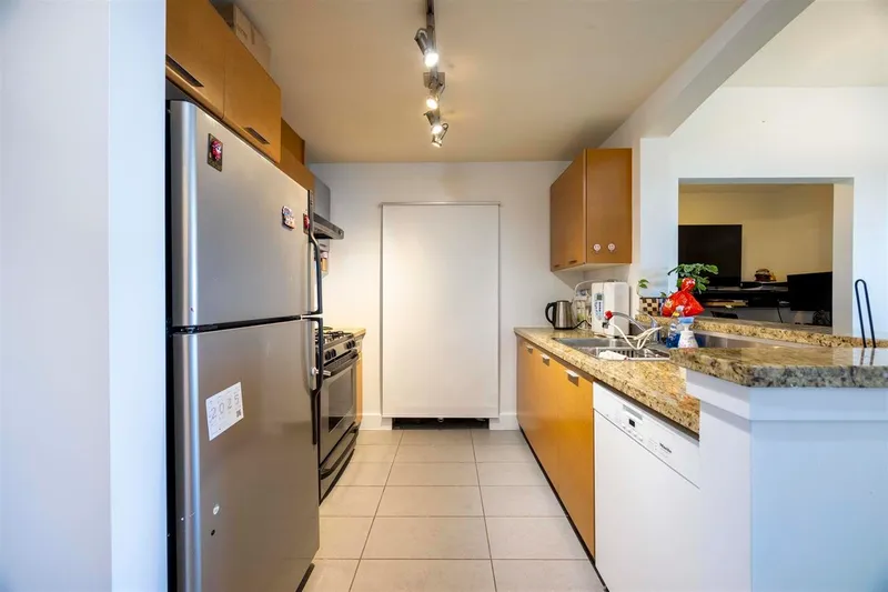 107 6033 KATSURA STREET - photo 3 of 15