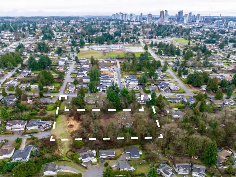 13851 115 AVENUE - photo 4 of 5