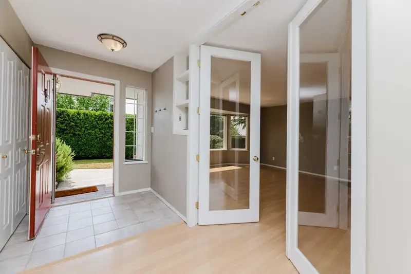 5078 BAY ROAD - photo 4 of 25