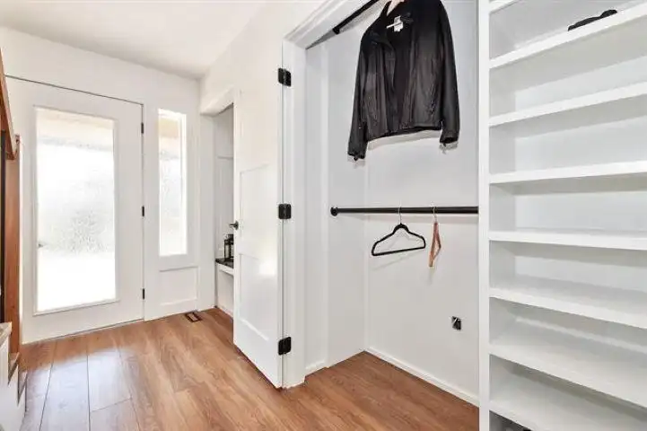 7657 HORNE STREET - photo 4 of 40