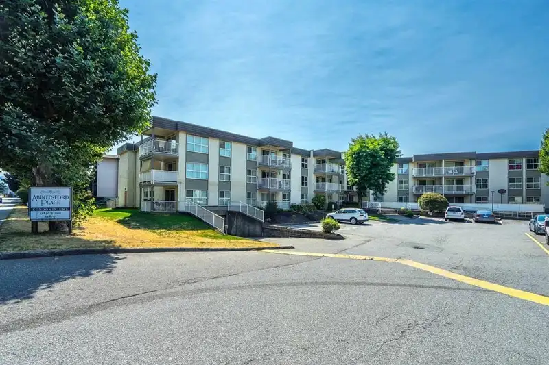 313 32870 GEORGE FERGUSON WAY - photo 1 of 29