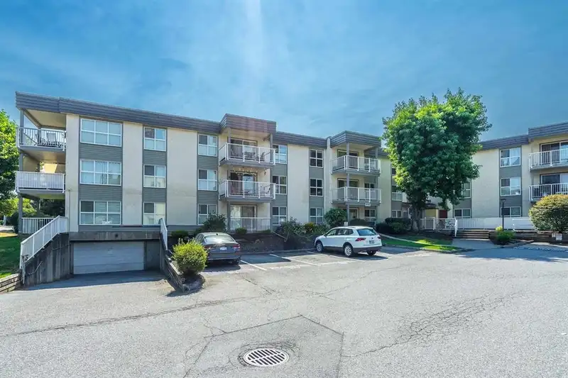 313 32870 GEORGE FERGUSON WAY - photo 2 of 29