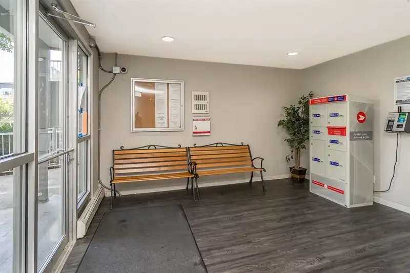 313 32870 GEORGE FERGUSON WAY - photo 4 of 29