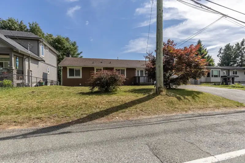 33530 CHERRY AVENUE - photo 2 of 39