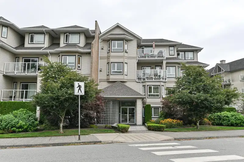 301 8142 120A STREET - photo 1 of 31