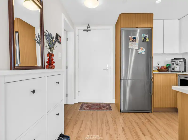 710 159 W 2ND AVENUE - photo 3 of 20