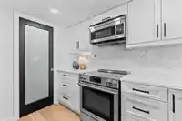 1706 295 GUILDFORD WAY - thumbnail 12