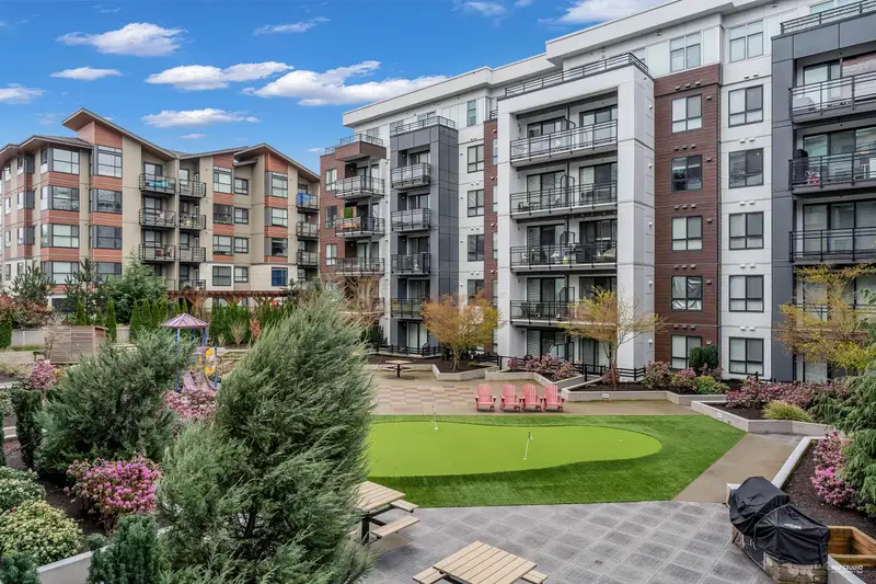 B211 20838 78B AVENUE - photo 3 of 25