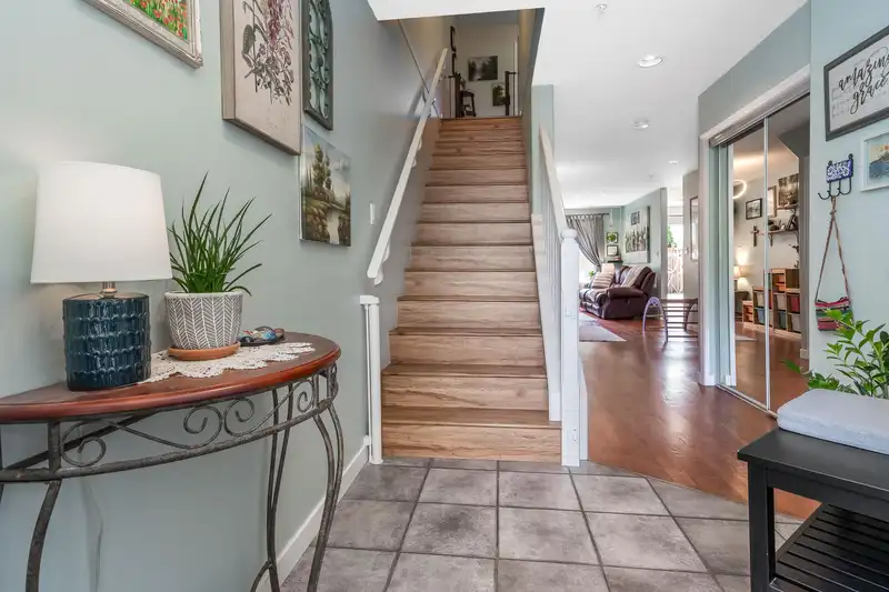 16 1370 RIVERWOOD GATE - photo 3 of 40